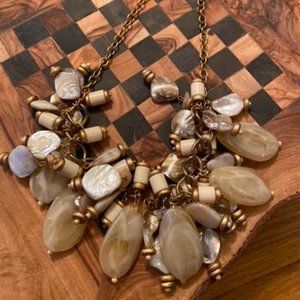 NWOT Resin and Shell Cluster Necklace